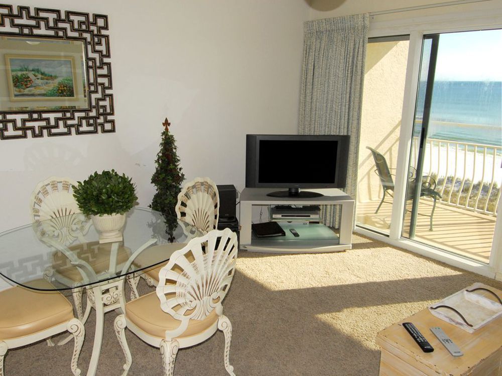 Crystal Sands Condominiums Destin Restaurant photo